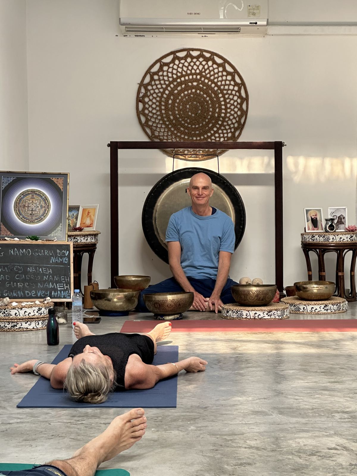Gong meditation in the studio